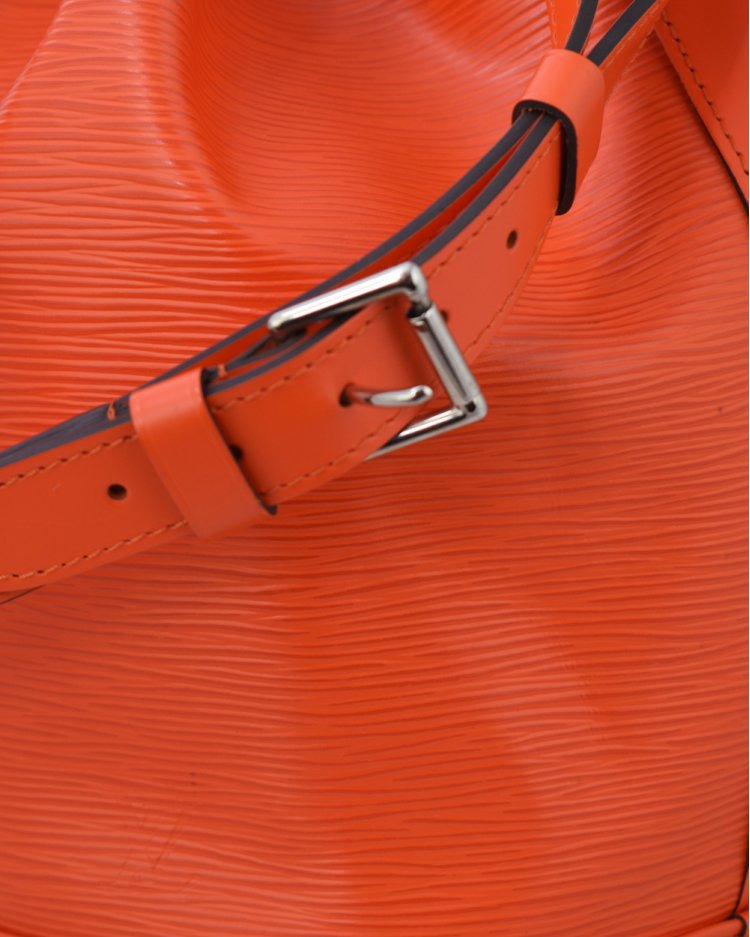 Bolsa Louis Vuitton original Neonoe em Epi feminina